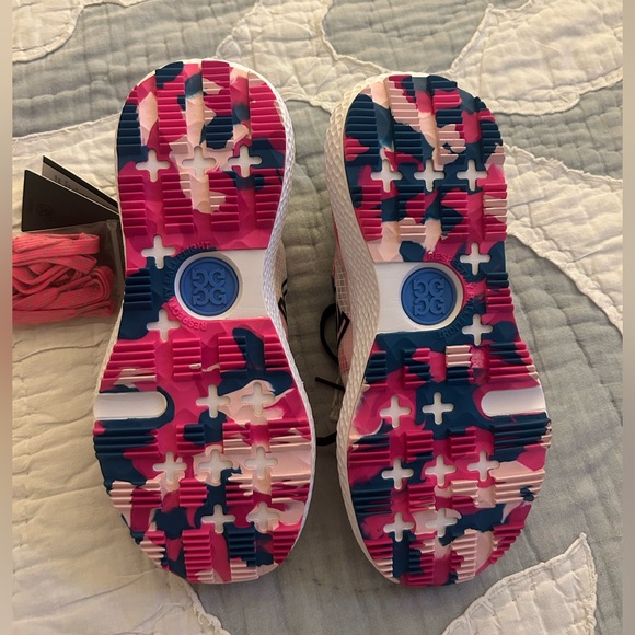 GFORE Women’s Golf Shoes - Picture 4 of 4